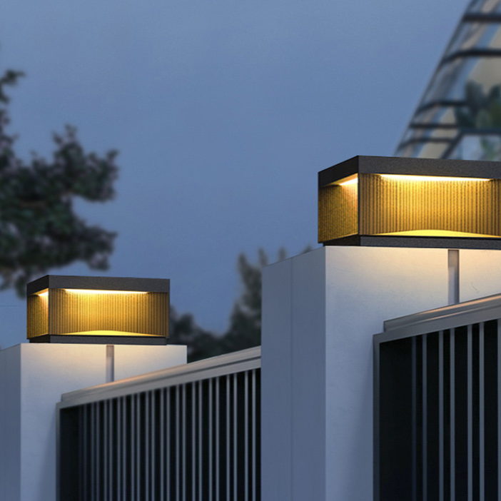 Modern Solar Waterproof Square LED Light For Outdoor Patio Column Pillar