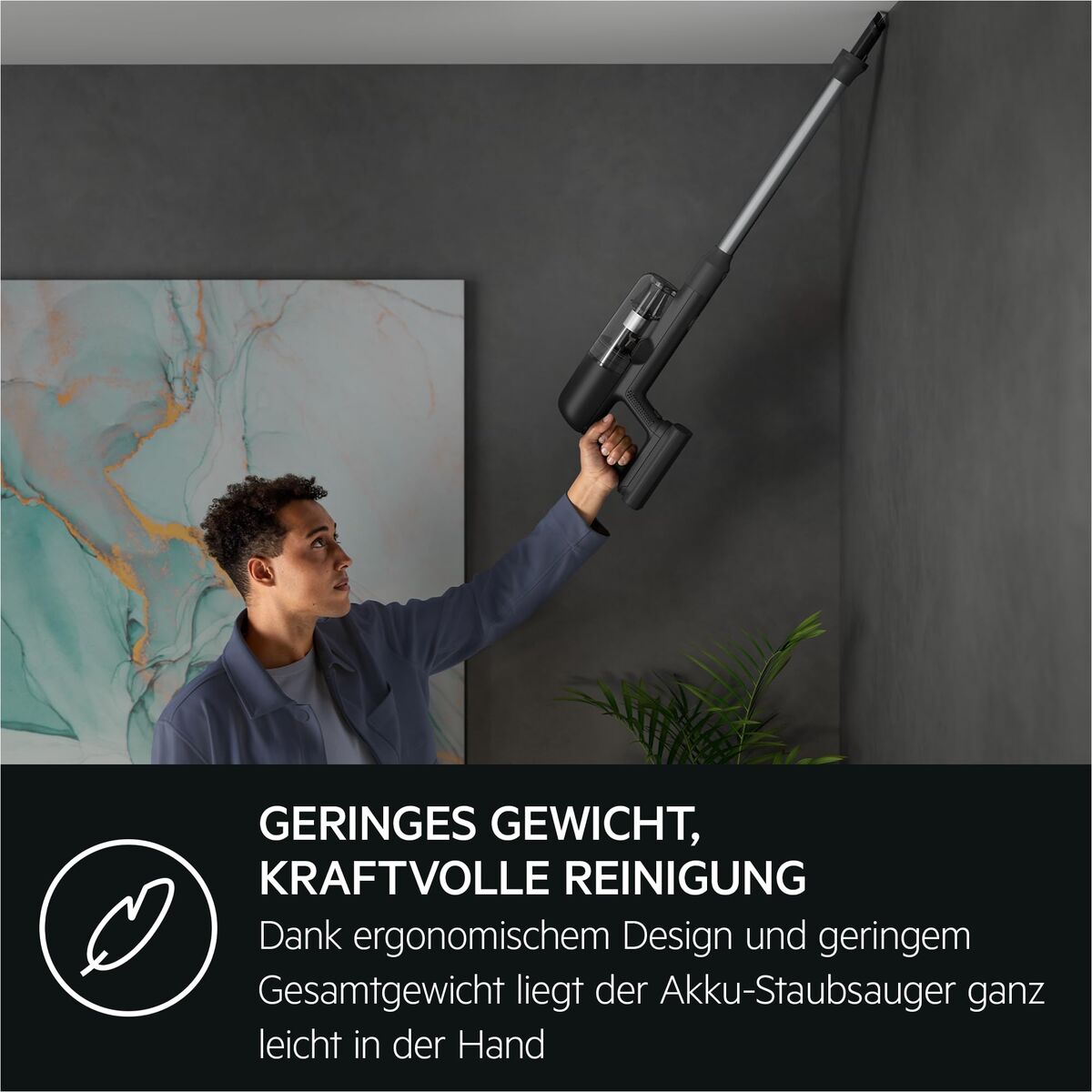 Stick Vacuum Cleaner AEG AP71UB14GG 130 W - Image 8